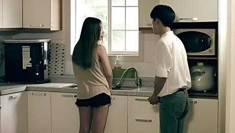 Sambapirno novinha linda praticando belo sexo com namorado da sua amiga - Korean Videos